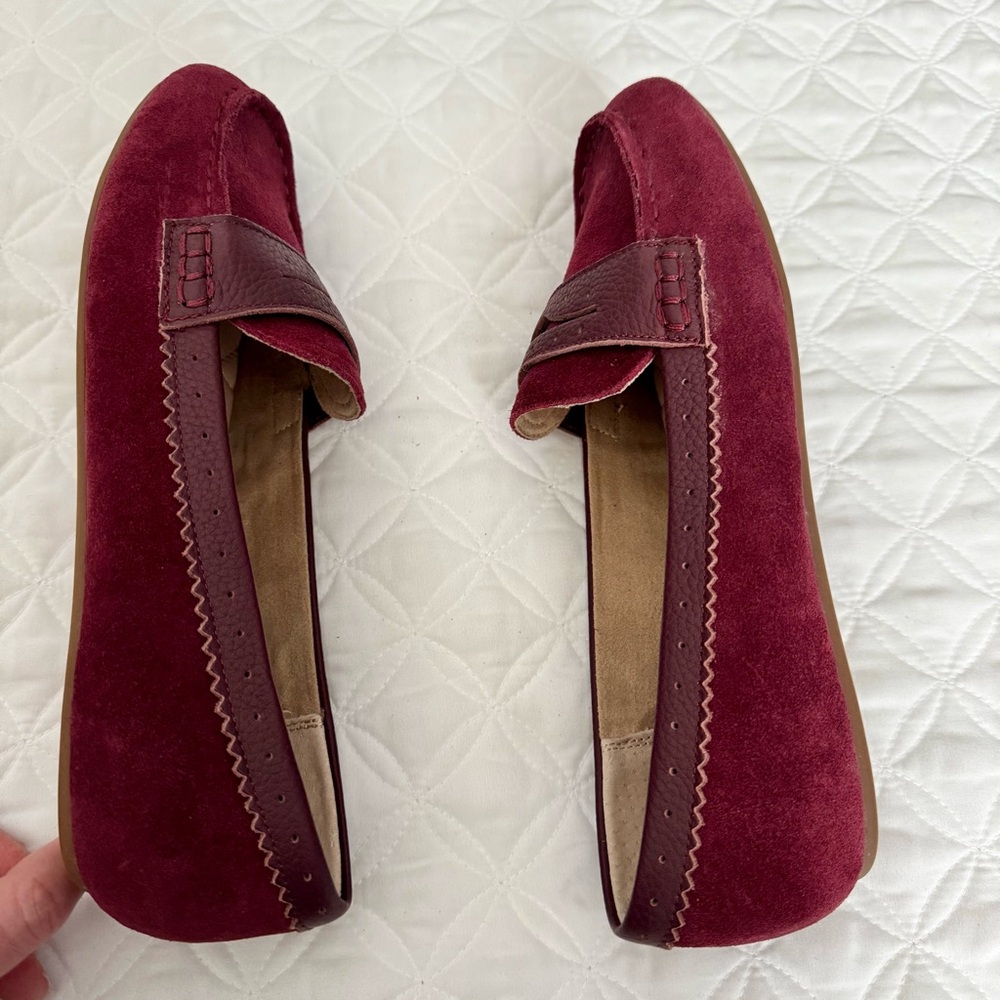Lands' End Women's Burgundy Suede Slip-On Penny Loafers Flats Mocs Size 7.5 Wide - Picture 6 of 11